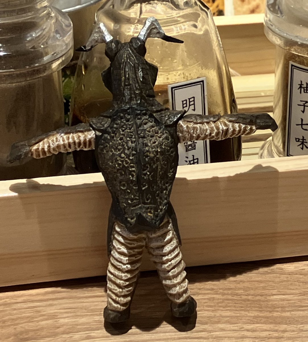 gumtaro フェスチョウ　粘土　oneoff (口周り塗装剥げ落ち) gumtaro フェスチョウ 粘土 oneoff (口周り塗装剥げ落ち