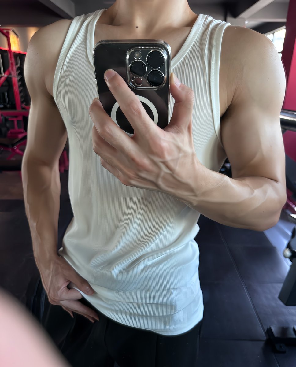 ocwrt's tweet image. 