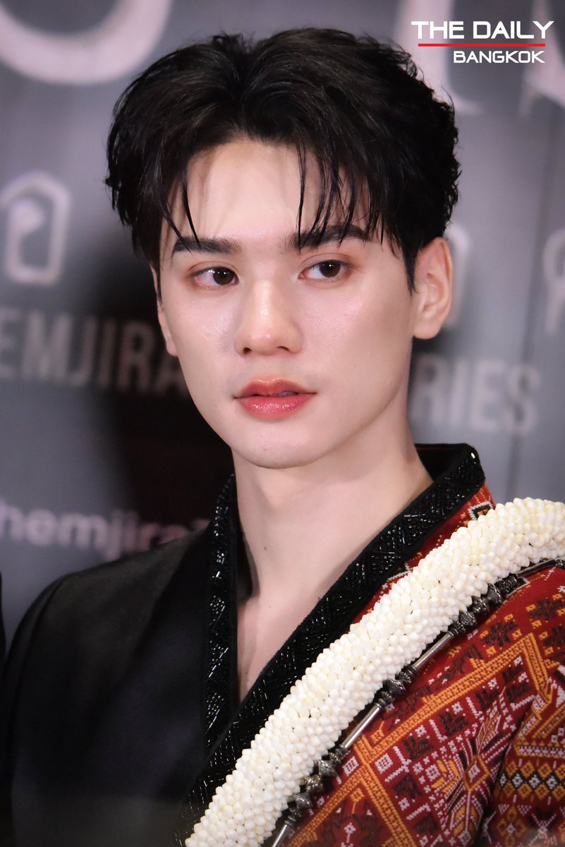 เก่งหฤษฎ์หล่อยันกล้องสำนักข่าว
หล่อทะลุจอจริง ๆ หล่อมากกก 😭😭

KHEMJIRA PRE SCREAMING
#รับขวัญเขมจิรา