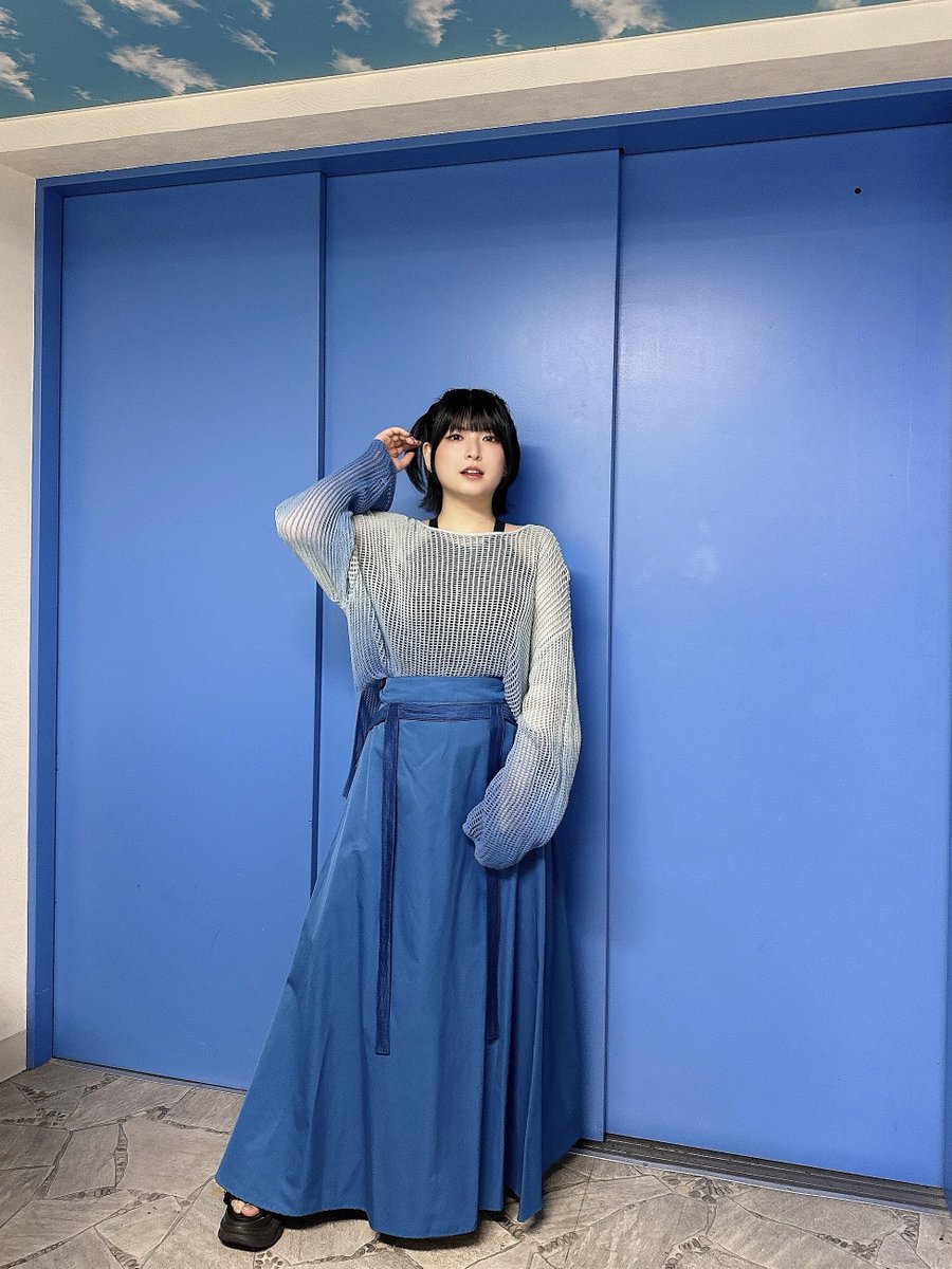 改めまして！
『TIF2025 presents
  アイドルだらけのものまね王座決定戦』では
YOASOBIさんの「群青」を
ものまねさせていただきました！🎤💙

今日はTIFのステージに立つこともできて
嬉しかったです！！

TVerまだみれるのでぜひ！
🔗tver.jp/series/sraei25…

初めての挑戦、楽しかったぞ～！！🫶🏻