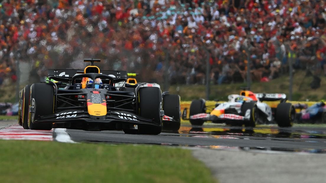 Verstappen duikt met anonieme negende plek zomerstop in, Norris pakt winst op Hungaroring bitl.to/4ujP