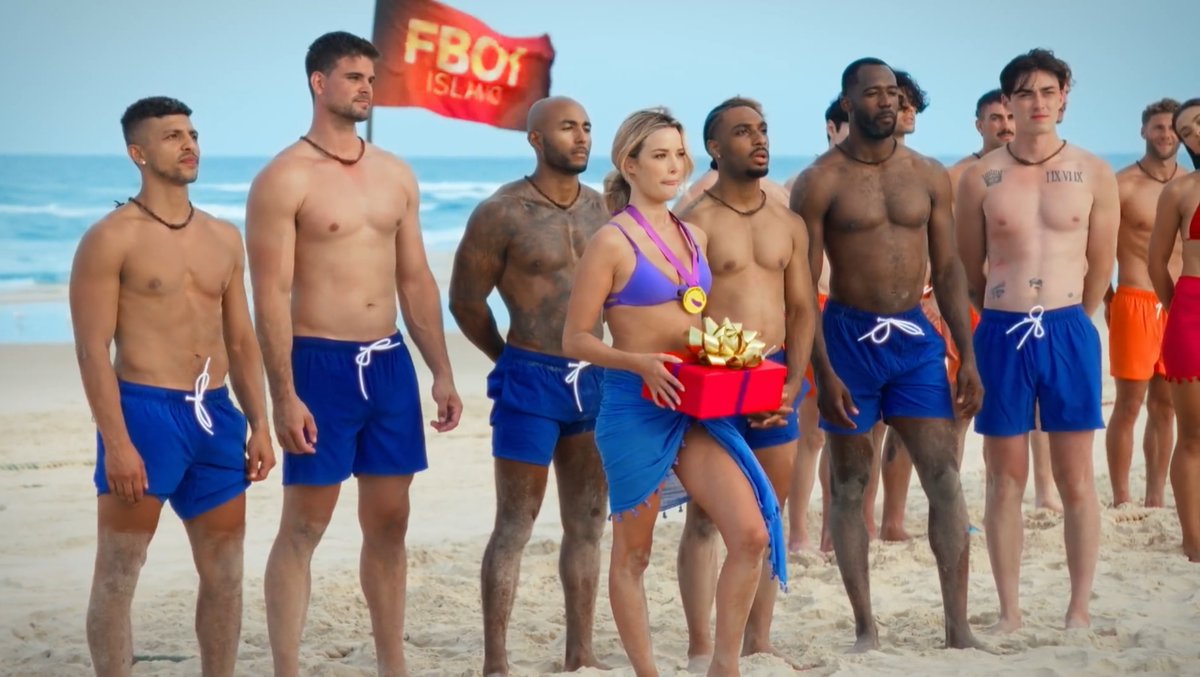 salmodiri's tweet photo. Fboy Island Australia s2 is a female empowerment hidden gem. Where 3 women have all the power over 20 men. Each girl has a group of boys who fight for their attention and a chance to date with them. In this competition all boys work hard to win a medal for their female boss. https://t.co/T2n8VAJfna