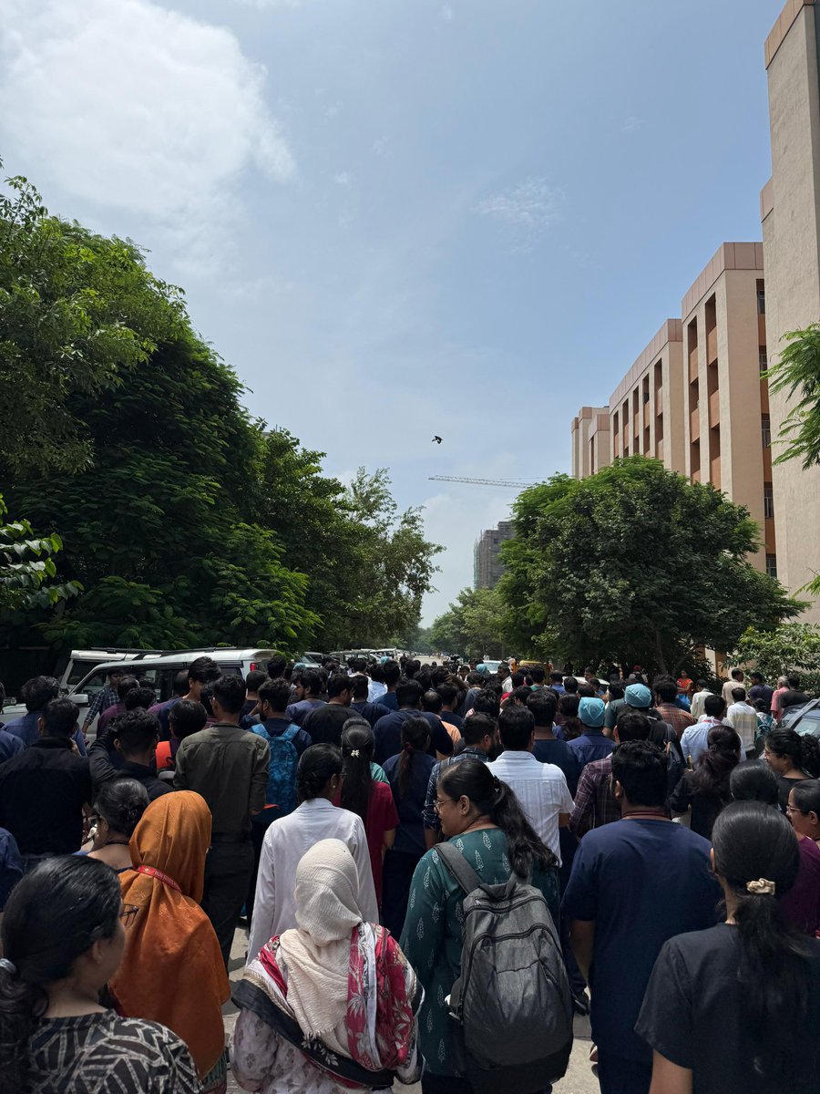 <a href="/NAFORDAIIMS/">NAFORD</a> stands in unwavering solidarity with <a href="/RdaPatna/">RDA AIIMS PATNA</a>. We strongly condemn the assault on resident doctors at AIIMS Patna. Doctors’ safety is non-negotiable! Urging <a href="/MoHFW_INDIA/">Ministry of Health</a>, <a href="/NMC_IND/">National Medical Commission</a> &amp; <a href="/JPNadda/">Jagat Prakash Nadda</a> to intervene immediately.
#DoctorsSafety #JusticeForAIIMSPatna