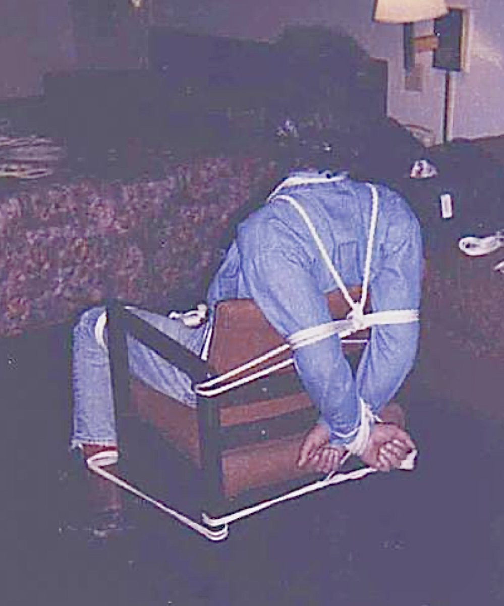 Hogtier1's tweet image. Posting pics of my first real bondage encounter