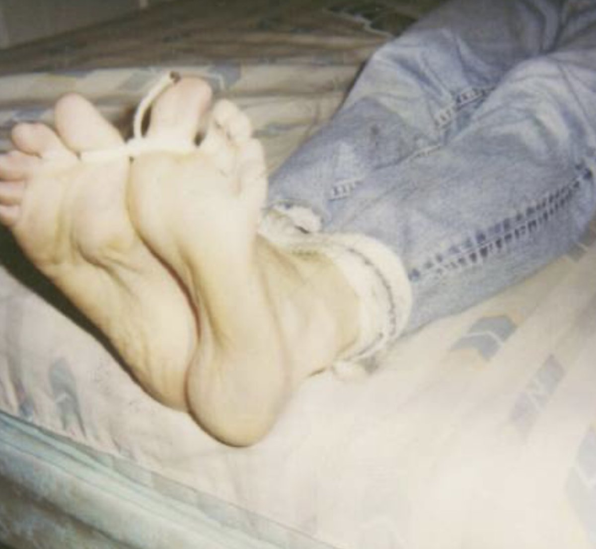 Hogtier1's tweet image. Early bondage encounter love my feet bound tightly