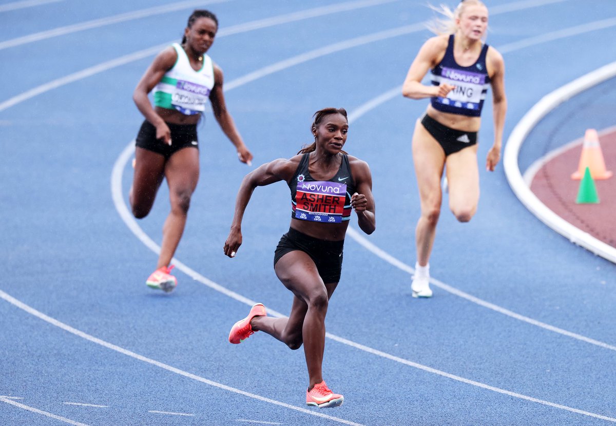 European Athletics (@euroathletics) on Twitter photo What a race! 🔥
Dina Asher-Smith just holds off Amy Hunt for the 200m title at the British Championships!
🥇 <a href="/dinaashersmith/">Dina Asher-Smith</a> 22.14
🥈 <a href="/amyghunt/">Amy Hunt</a> 22.14
🥉 <a href="/daryllneita/">Daryll Saskia Neita</a> 22.30 What a race! 🔥
Dina Asher-Smith just holds off Amy Hunt for the 200m title at the British Championships!
🥇 <a href="/dinaashersmith/">Dina Asher-Smith</a> 22.14
🥈 <a href="/amyghunt/">Amy Hunt</a> 22.14
🥉 <a href="/daryllneita/">Daryll Saskia Neita</a> 22.30