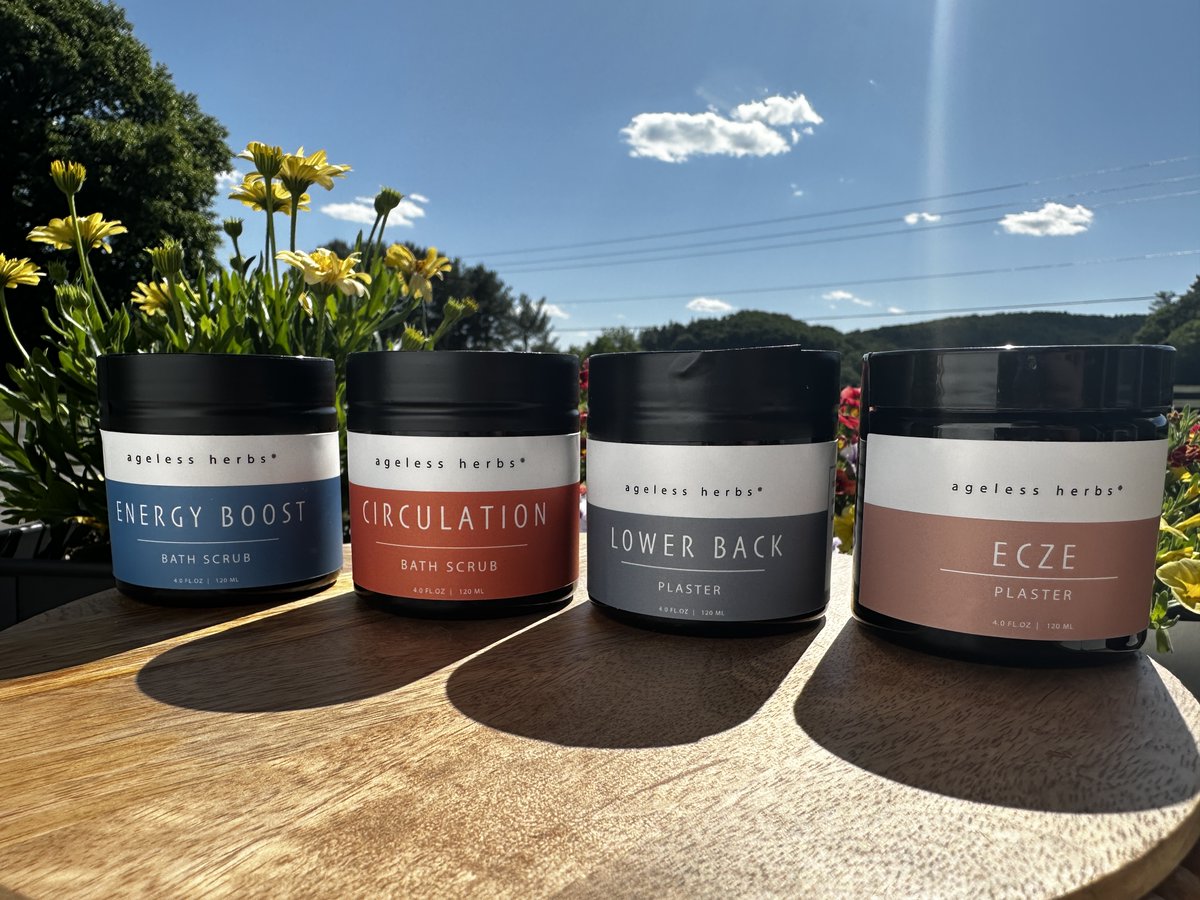 Herbal plasters contain more beeswax than salves, allowing the infused herbs and essential oils more time to be absorbed by the skin more effectively.

#classicherbalist
#Chineseherbalist
#herbalist