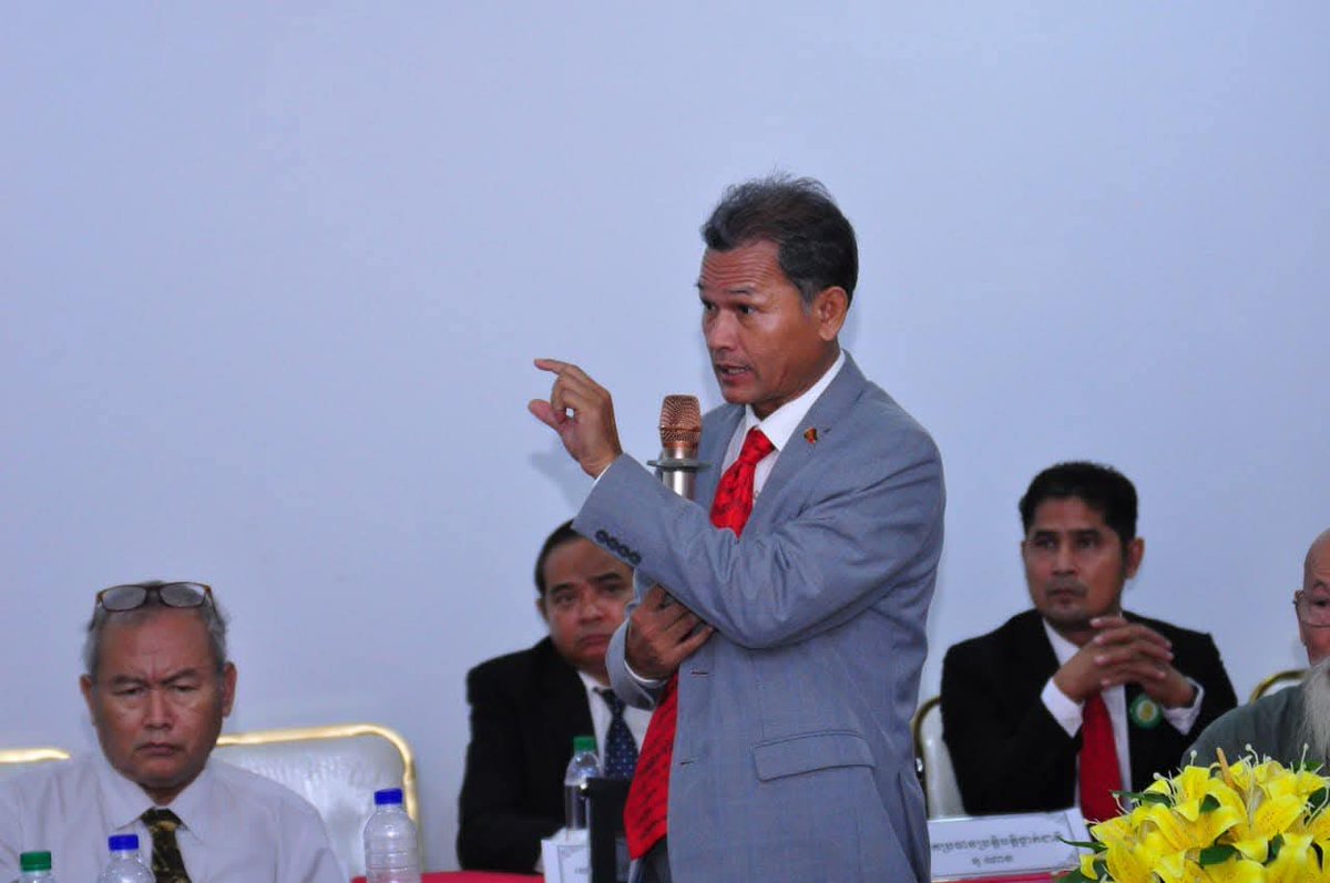 meach_sovannara's tweet photo. The first seminar of the New Generation Party on "Youth Become Young Politicians" with honorable speakers:
1. Dr. Lao Mong Hay 
2. Professor Em Sovannara 
3. Professor Kong Sokuntho 
4. and Professor Mey Sovannara. https://t.co/piiIY4zl76