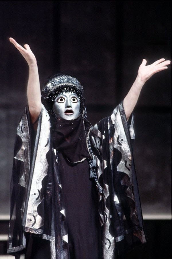 Cassandra in Peter Hall’s 𝘈𝘨𝘢𝘮𝘦𝘮𝘯𝘰𝘯, 1981