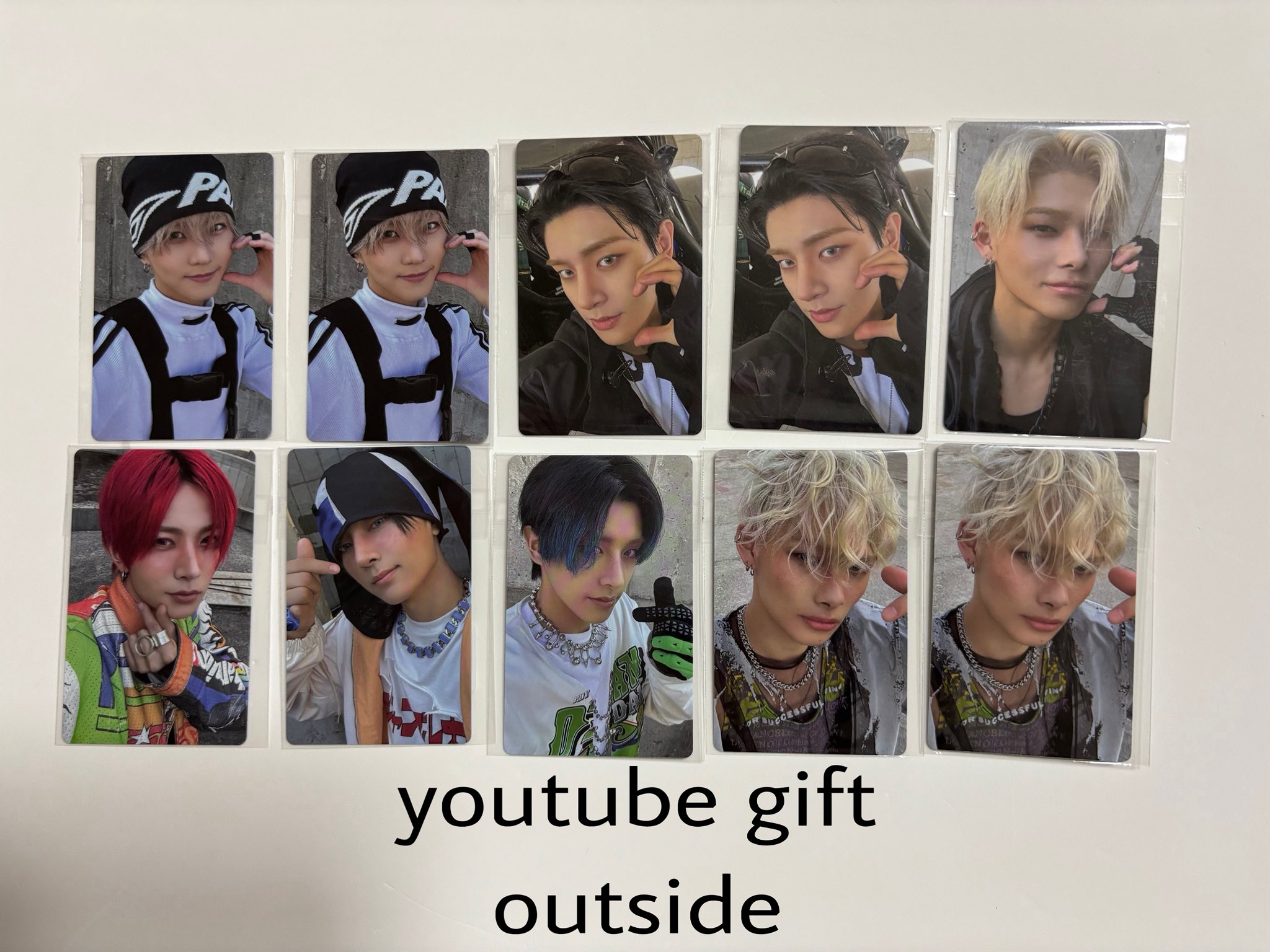 ENHYPEN ヒスン YouTube Gift トレカ 2枚セット ヒスン ENHYPEN トレカ2枚セット - メルカリ