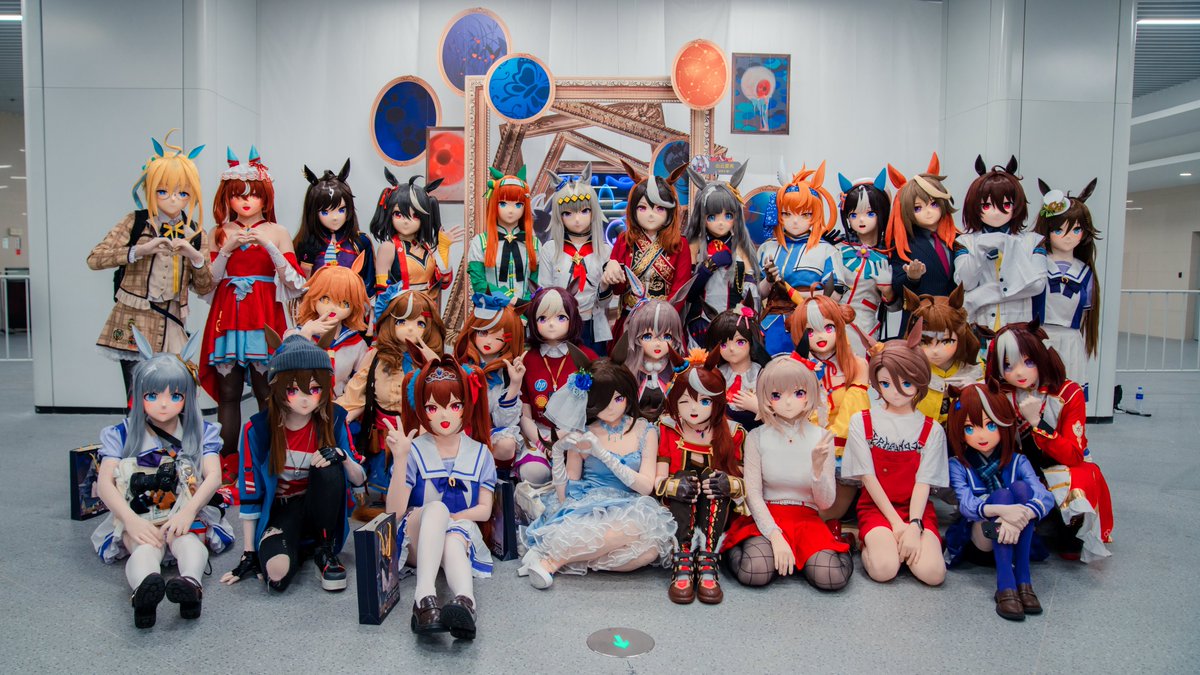今日、上海で開催されたウマ娘の同人即売会には、約30人のkigerが来場しました。
#ウマ娘
#umamusume 
#kigurumi