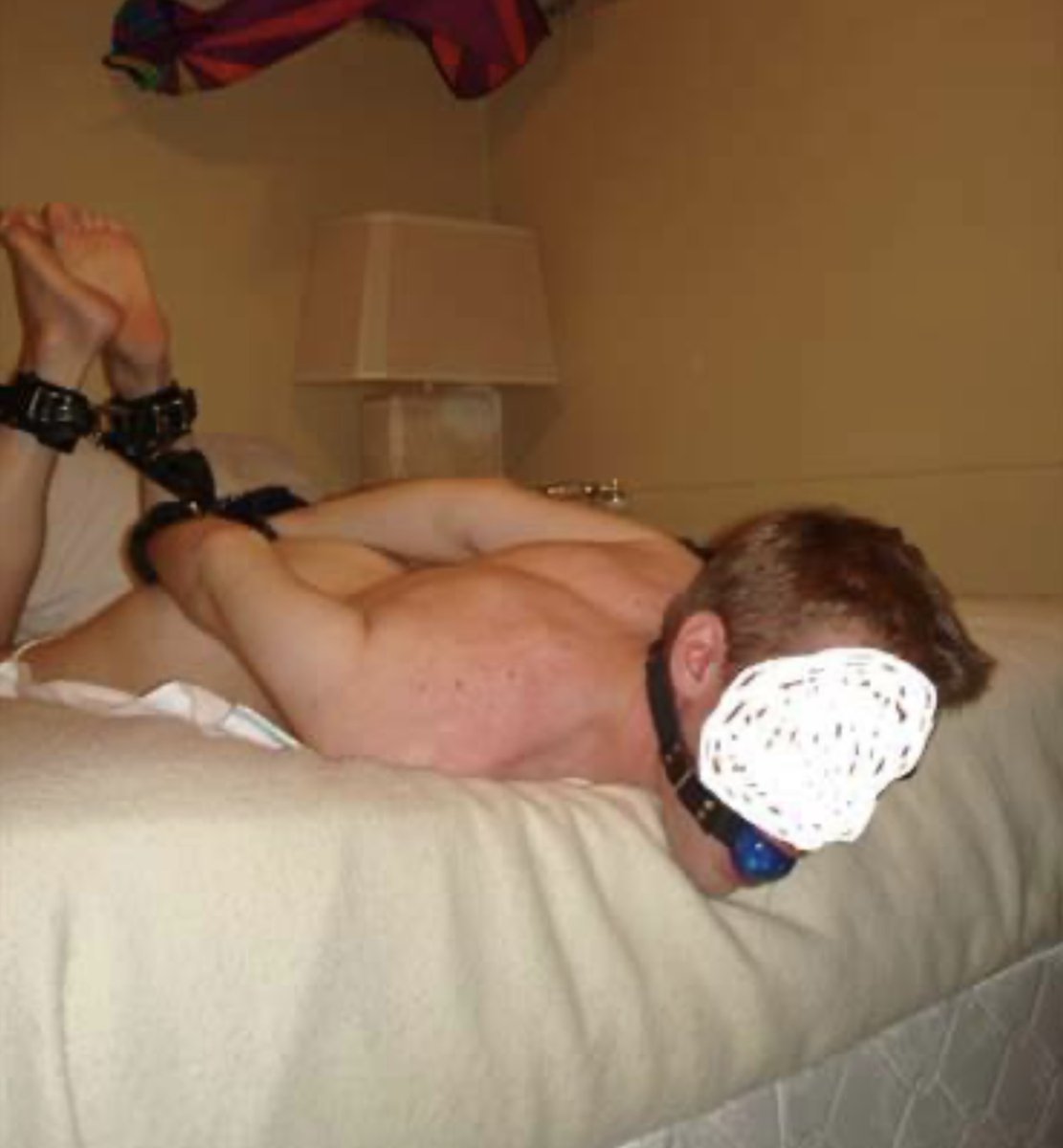 Hogtier1's tweet image. Nice twink I had the chance to higtie such sexy soles