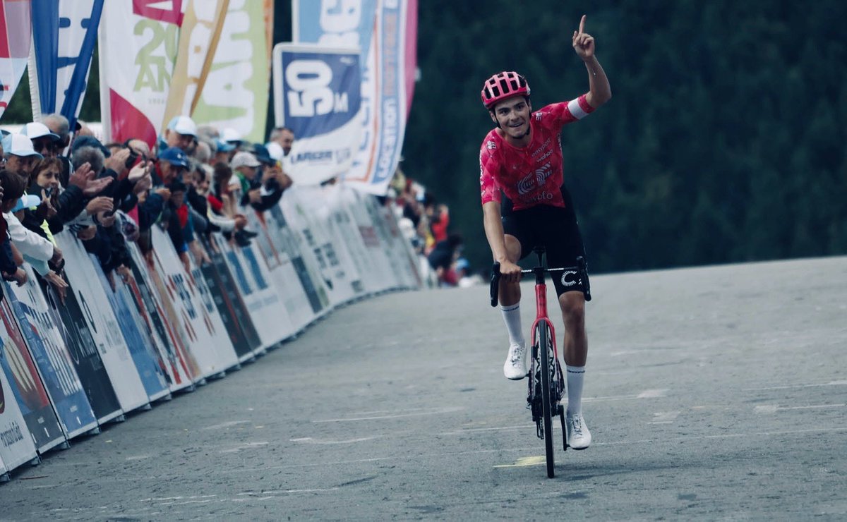 Tras su victoria en la Planche des Belles Filles, Markel Beloki ha confirmado hoy su victoria en la general del 🇨🇵 Tour de Alsacia, manteniendo sin problemas la ventaja sobre sus más inmediatos perseguidores en la etapa final.