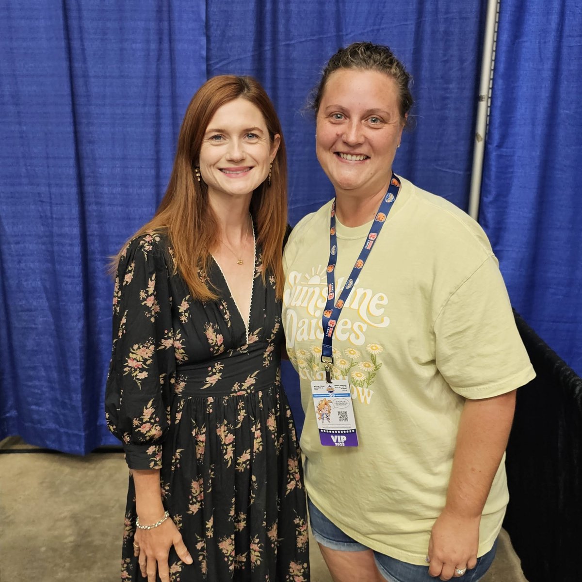 BellComicCon's tweet image. ✨ Magical Moment Alert! ✨

A huge thank you to Rehtaeh for sharing this enchanting photo with Bonnie Wright — the one and only Ginny Weasley from the Harry Potter series — right here at Bell County Comic Con 2025! 🪄🧙‍♀️⚡

Bell County Comic Con
August 2-3, 2025