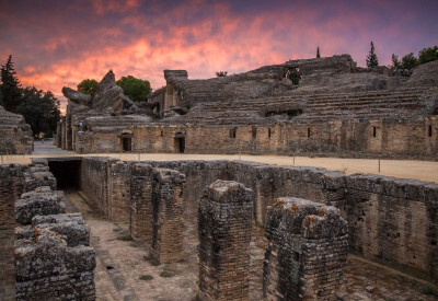 💻 La plataforma #Tabula difunde las investigaciones sobre el Patrimonio Histórico de #Andalucía

🏺 El repositorio digital cuenta con decenas de miles de registros de actividades arqueológicas, recursos didácticos y publicaciones

➡️ opgob.es/6c5th ✅
