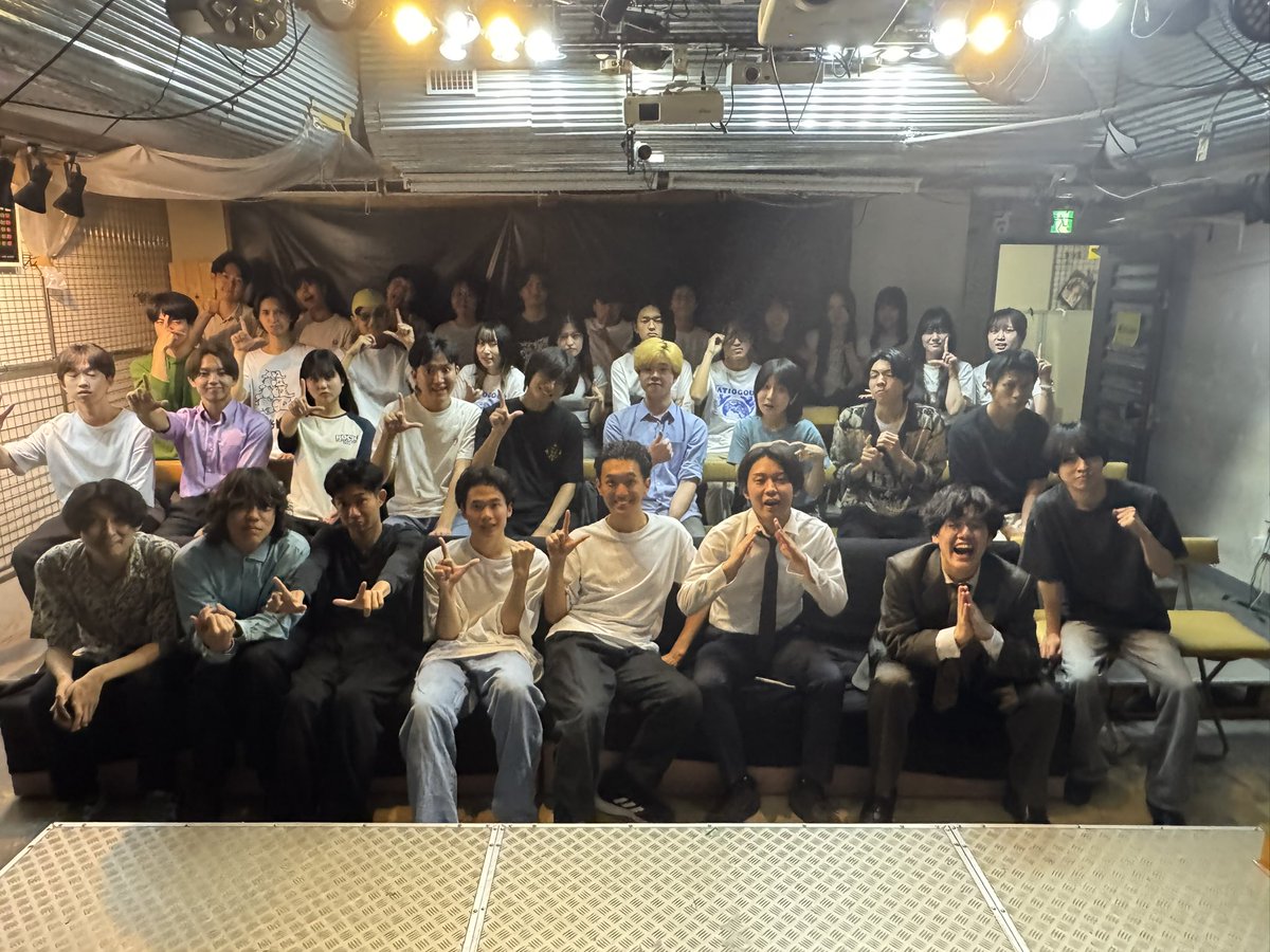 natiogour19's tweet image. ナショグル19期、ルード26期の2年生対決ライブ
『早熟青二才』
ナショグル 10勝
LUDO 1勝
ナショグルの勝利です⭐️
ご来場いただきありがとうございます!
両サークルの2年生を今後ともよろしくお願いします!!