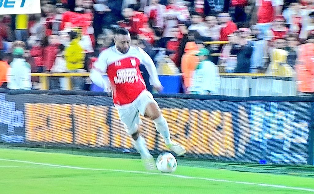 La pelota no se fue, pero la mechita sí y duró 5 años para volver