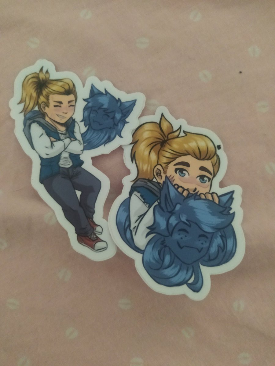 Clauchiina's tweet photo. Also I found these drop in a dark criner, so I'll put them in the next 20 orders (i only have 10 of each :_)) https://t.co/EGfl9Tk2Zw