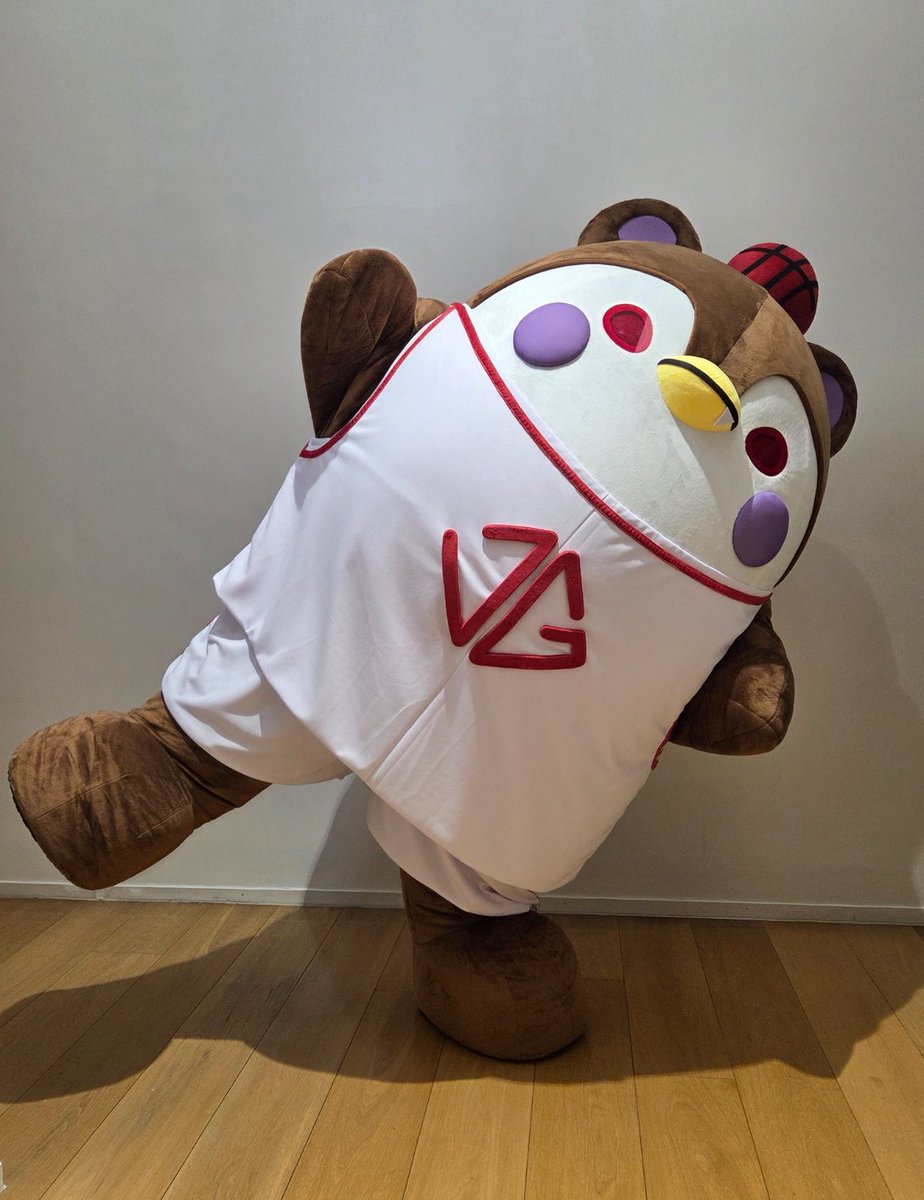 roshiputa's tweet photo. なんかデジャブ感じるなと思ったら、動きがふなっしーぽい。パパ達がアスリートだから身体能力高そう。
そしてただただかわいいです🥰

#มหกรรมนิยายนานาชาติ2025xJG 
#GUINZLY #JossGawin https://t.co/Gsndg8IGFd