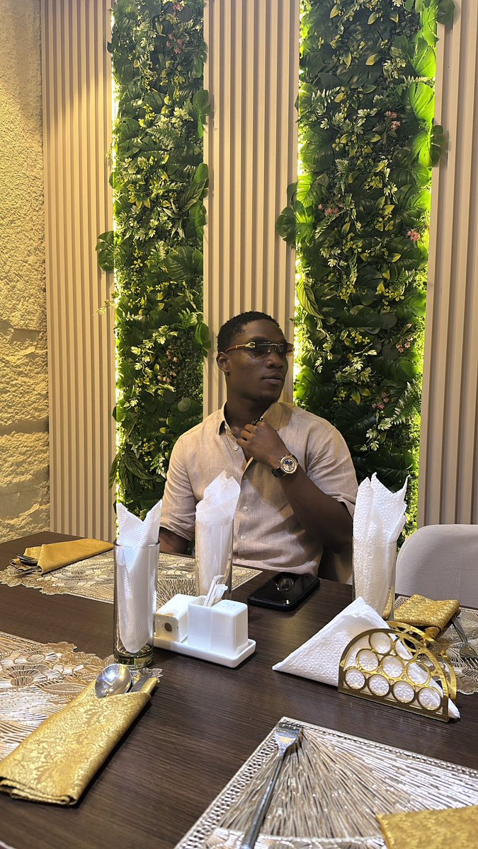 ikaay_ix's tweet photo. Forever grateful for every step towards a better future in this world filled with uncertainties. 

Entering this new month highly blessed 🕊️

#DreamstoReality 🔝 https://t.co/XpgaEhaqt5