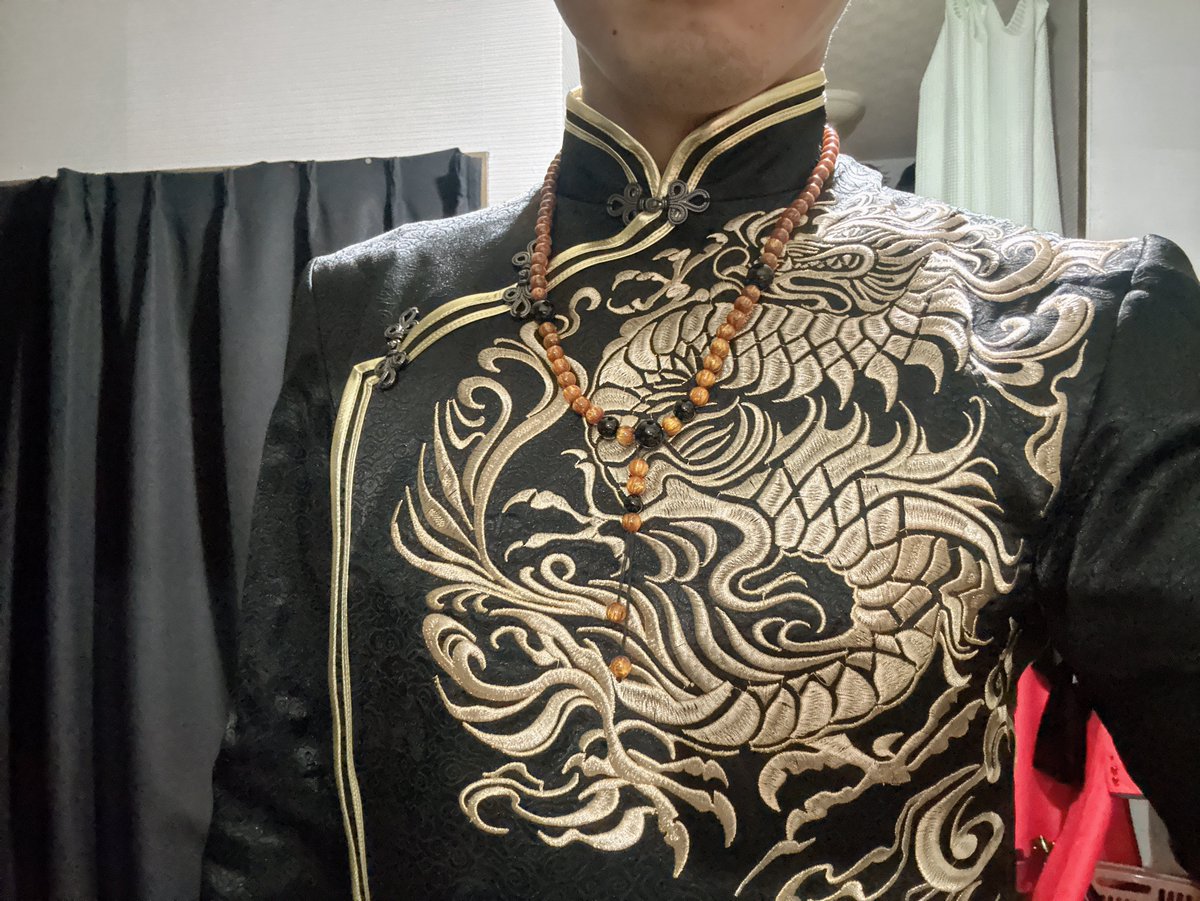 予定日より少し早く来たので試着
日本未発売なので日本初かな？

動きやすい、生地もしっかりしてる
10月のとあるイベに出してみようかしらね😌