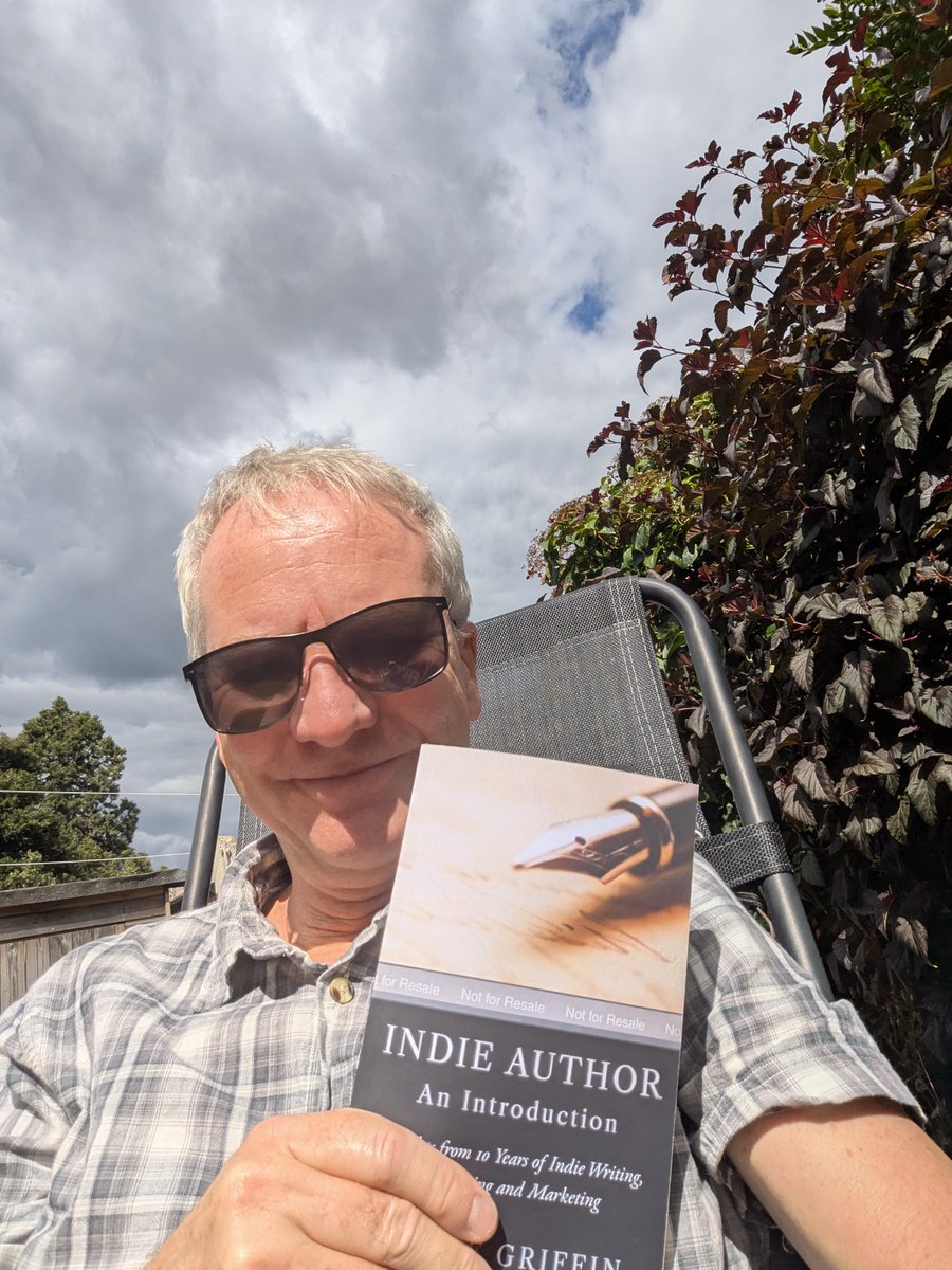 A surprise new release coming soon! 

This weekend I've been proofreading my first non-fiction book - Indie Author: An Introduction.

One for the authors (and aspiring authors!) among you, it includes insights from my 10 years of indie writing, publishing and marketing.
