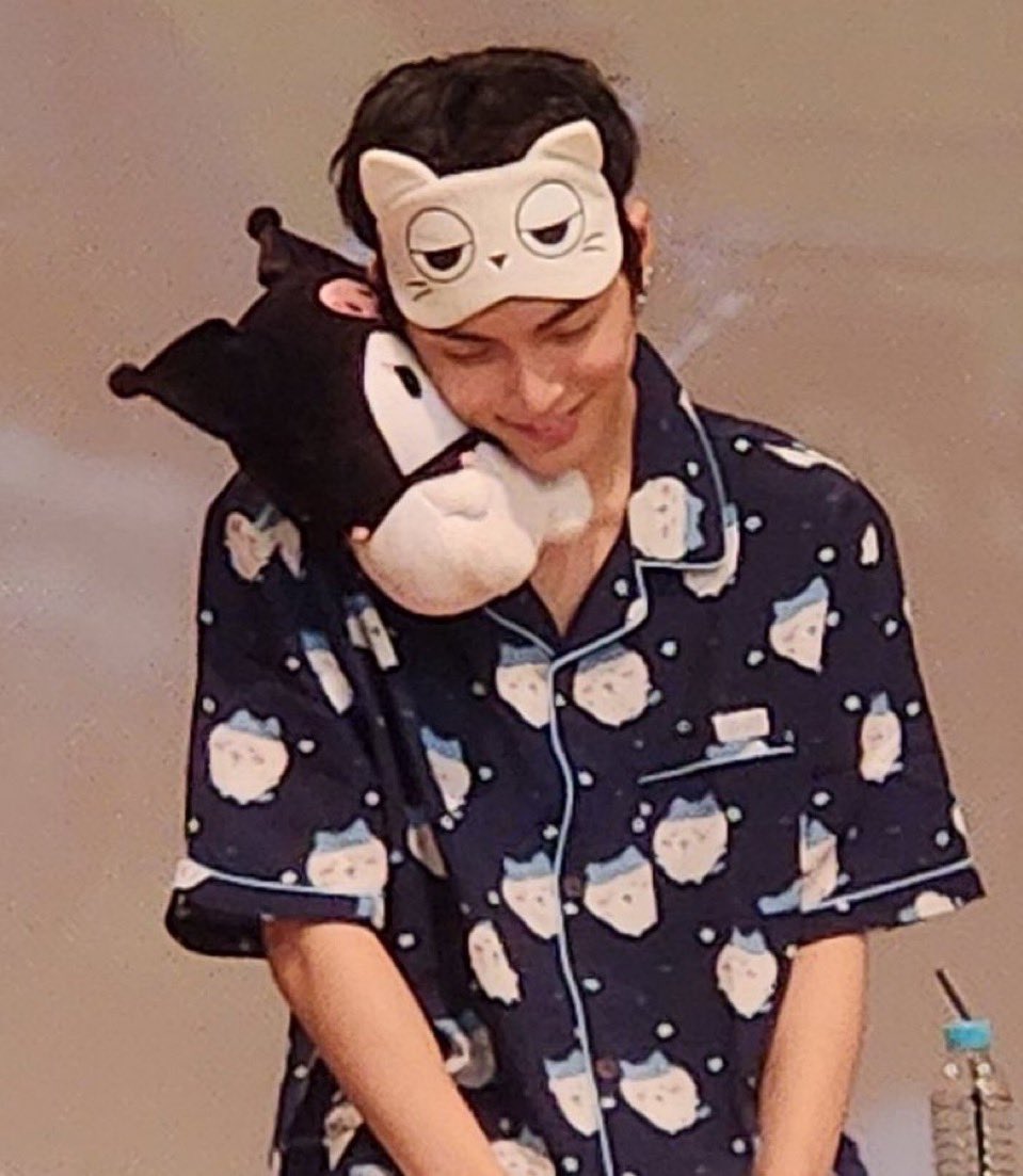 SO CUTE😭😭😭😭😭😭