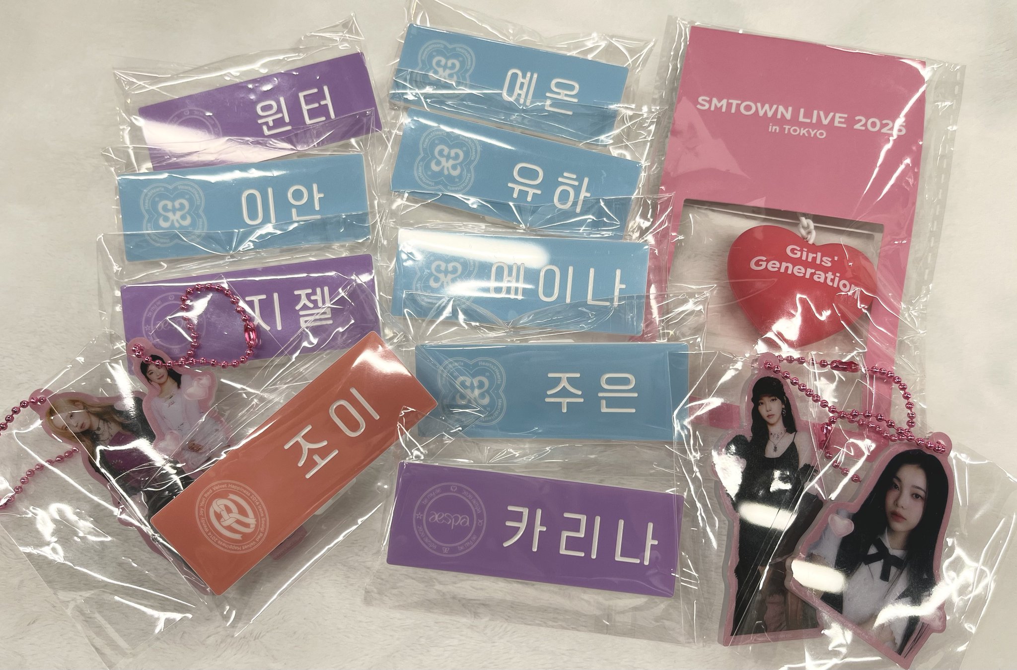 レトロ品　K-POPファングッズ コレクション　まとめ売りセット 71QdTJk+2YL._UF350,350_QL50_.jpg