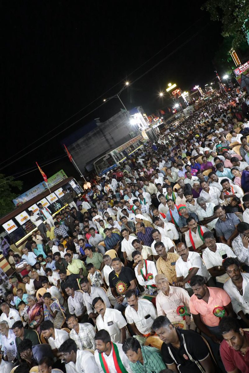 Seeman4TN's tweet image. #பட்டியல்வெளியேற்றமே_பைந்தமிழர்விடுதலை என்ற முழக்கத்தை முன்வைத்து,

ஏரும் - போரும் எம் தமிழ் மரபென வாழ்ந்த பைந்தமிழ் மக்களான
தேவேந்திர குல வேளாளர்  எங்களைப் பட்டியல் பிரிவிலிருந்து வெளியேற்றக்கோரி, நாம் தமிழர் கட்சி சார்பாக ஆடி 17ஆம் நாள் (02.08.2025) மாலை 05  மணியளவில் தேனி…