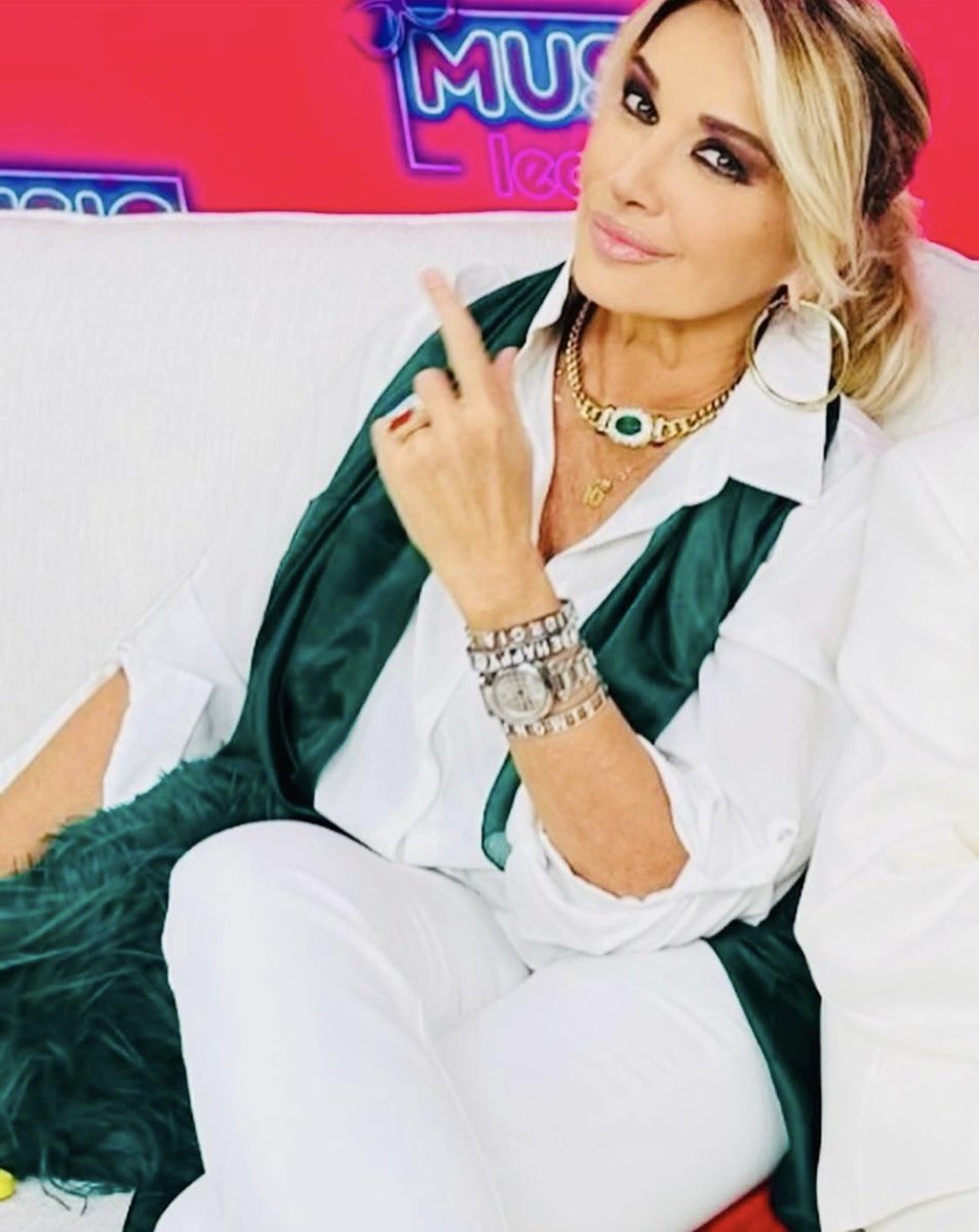 Simona Tagli OFFICIAL (@officials_tagli) on Twitter photo Amiche mie… eccoci in vacanza
Ore 19.00 su IG, vi aspetto per una chiacchierata tagliente,
sincera e senza peli sulla lingua
LE COPPIE CHE SCOPPIANO IN ESTATE!
Perché a luglio lui sembra un principe…
e ad agosto sparisce come una zanzara dopo l’Autan?
<a href="/FuxiaSmm/">Fuxia Agency Talent Scout & Scouting Editoriale</a> ❤️ Amiche mie… eccoci in vacanza
Ore 19.00 su IG, vi aspetto per una chiacchierata tagliente,
sincera e senza peli sulla lingua
LE COPPIE CHE SCOPPIANO IN ESTATE!
Perché a luglio lui sembra un principe…
e ad agosto sparisce come una zanzara dopo l’Autan?
<a href="/FuxiaSmm/">Fuxia Agency Talent Scout & Scouting Editoriale</a> ❤️