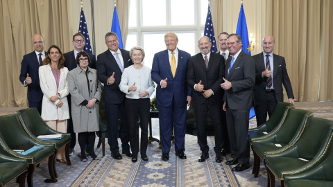 Empiezan las vacaciones. Tres grandes temas que las preceden: permisos parentales, beneficios empresariales, acuerdo comercial y política UE/USA. Para leer en el tiempo libre
baylos.blogspot.com/2025/08/vacaci…