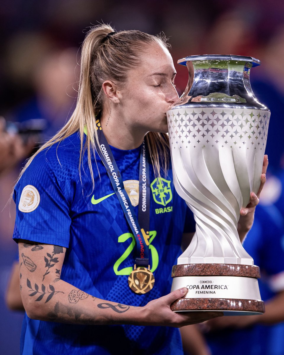 Isa Haas (@isa_haas_) on Twitter photo 🇧🇷🥇 🇧🇷🥇