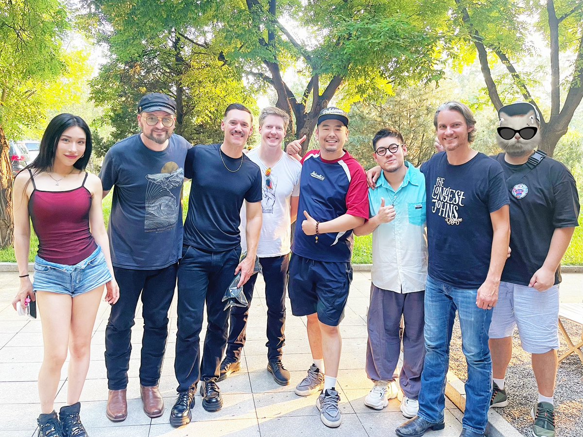 ProPandas_House's tweet image. Fantastic Show! 👏👏👏💪
@HomeFreeGuys 

#homefree #homefreeguys #熊猫堂 #producepandas