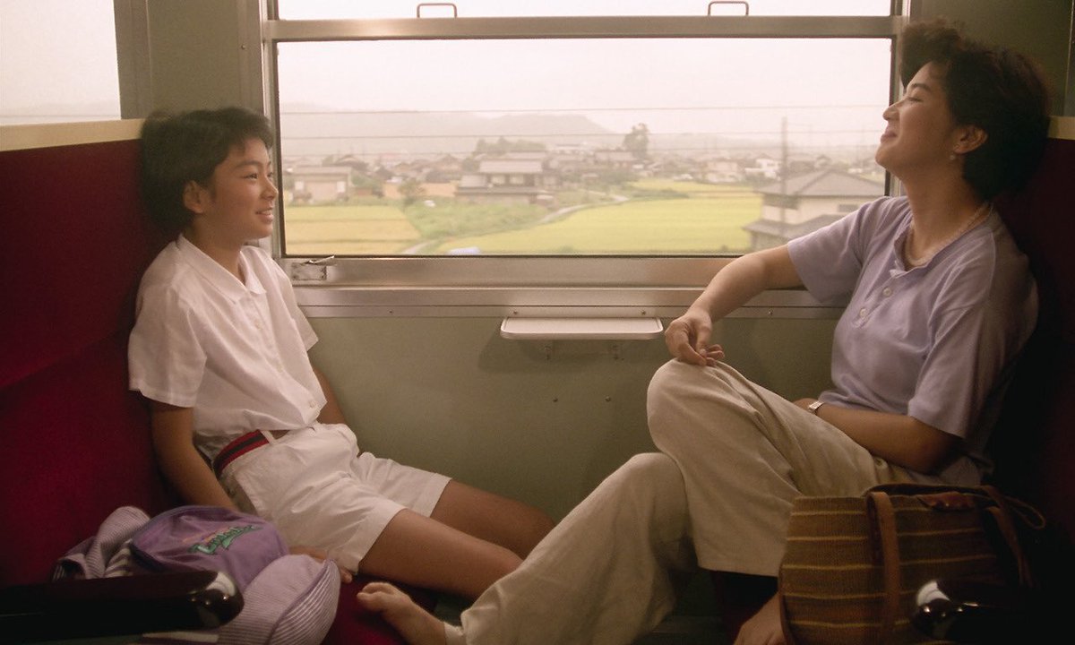 소마이 신지 감독의 <이사> 보고왔다~💕 너무 울어서 화장 다 지워질 정도야~~ 개인적으로 렌과 나의 삶이 많이 닮아있어서 그런가봐요…