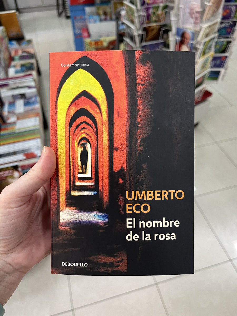 Éste es el libro que estamos leyendo en verano para comentarlo en el Club de lectura de septiembre…por si te animas. 😉
Lo hemos puesto con motivo del 45 aniversario de su publicación.👇