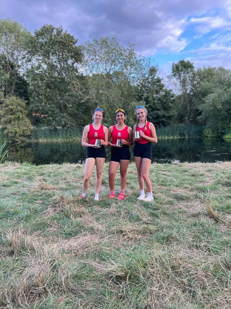 Well done to our Juniors who raced at Sudbury regatta yesterday. 💪 

Millie &amp; Amy WJ16 2x
Jack Op J16 1x (Championship)
Zeynep WJ17 1x
Amelie WJ17 1x
Izzy WJ14 1x 🥇
Zosia WJ15 1x
Zeren WJ15 1x 🥇
Amy WJ16 1x 🥇
