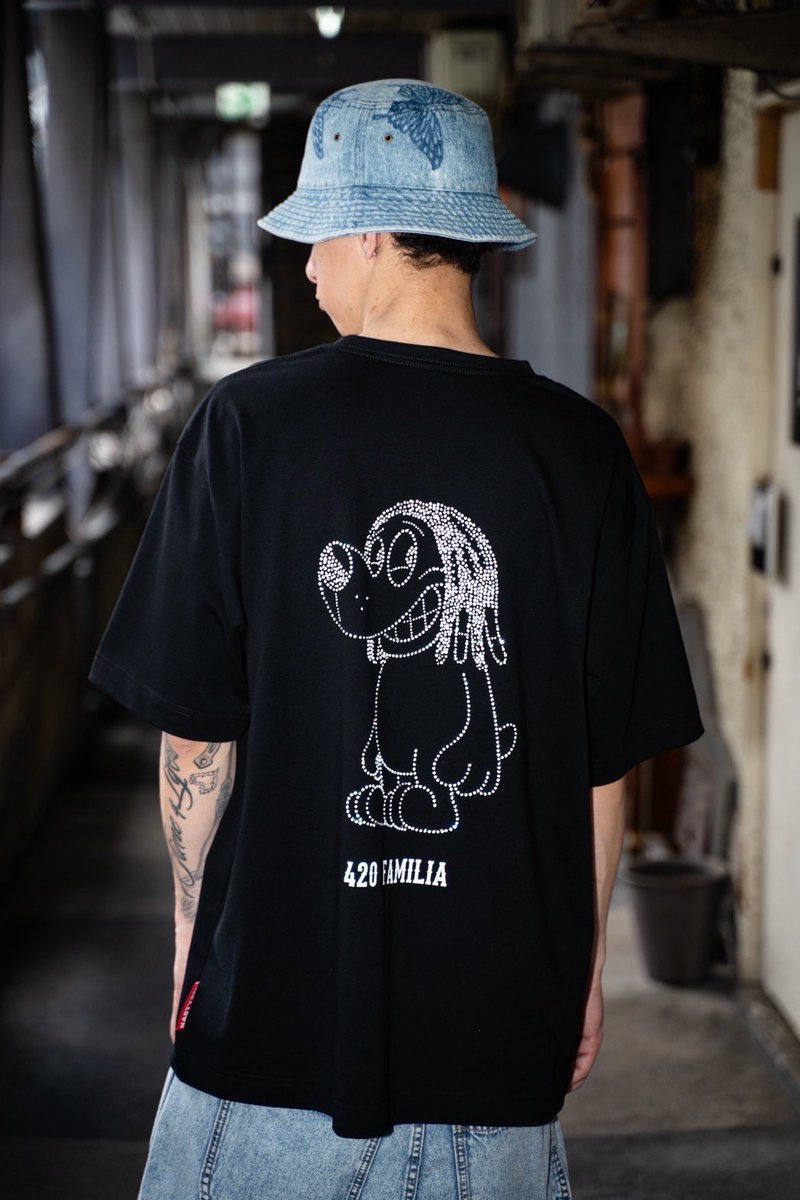 ✨NASTY DOG 新作販売開始✨ RhinestoneTeeオンライン開始🤩 ロゴが