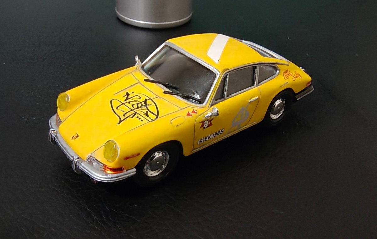 エリカ1 Porsche 911 1:34 - 1:39 model WELLY ZABAWKOWNIA
