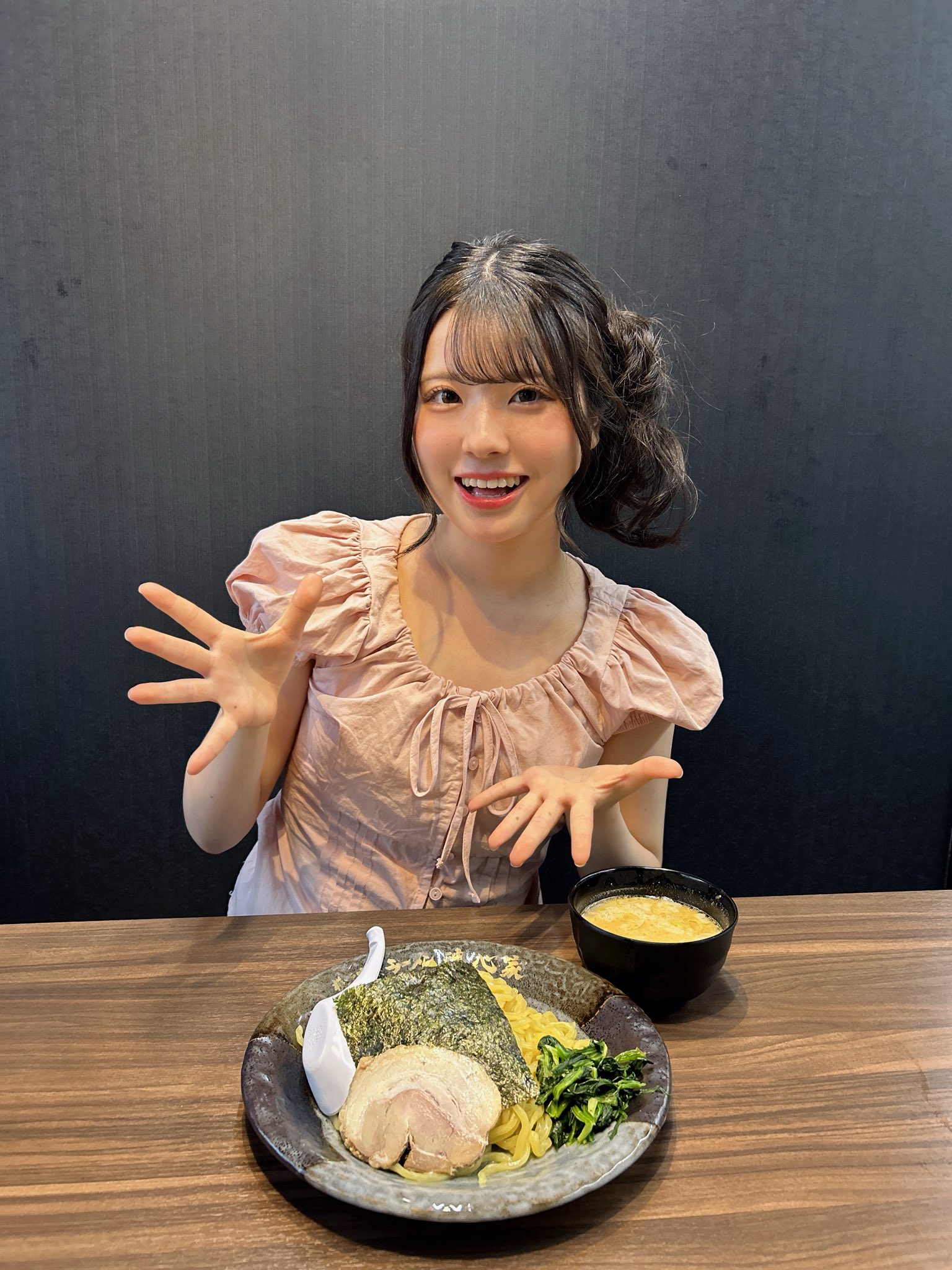 鉄道タレント　ミス飛鳥　伊藤桃　チェキ 🤍桃太郎🍨あいすちゃん推し on X: 