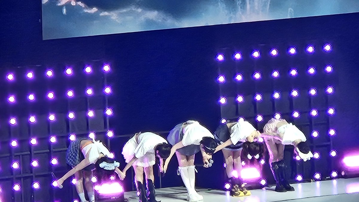 JoSherlockK's tweet photo. 지금까지 카라였습니다
#KARASIA #카라시아 #KARA #카라 https://t.co/BWySP2BA9a