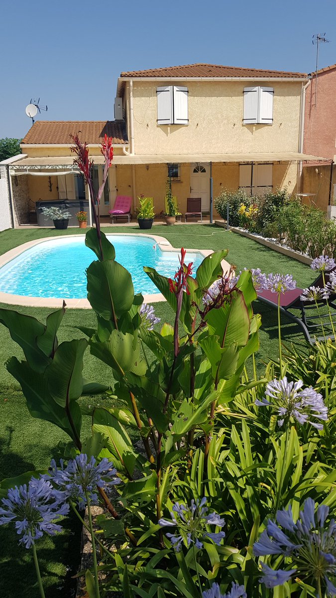 LSaisonnieres's tweet photo. Il reste une semaine dispo pour 2025 du 27 septembre au 4 octobre 
Venez profiter à prix tout doux....piscine spa maison entièrement climatisée 450e la semaine https://t.co/sI7mSXqShJ