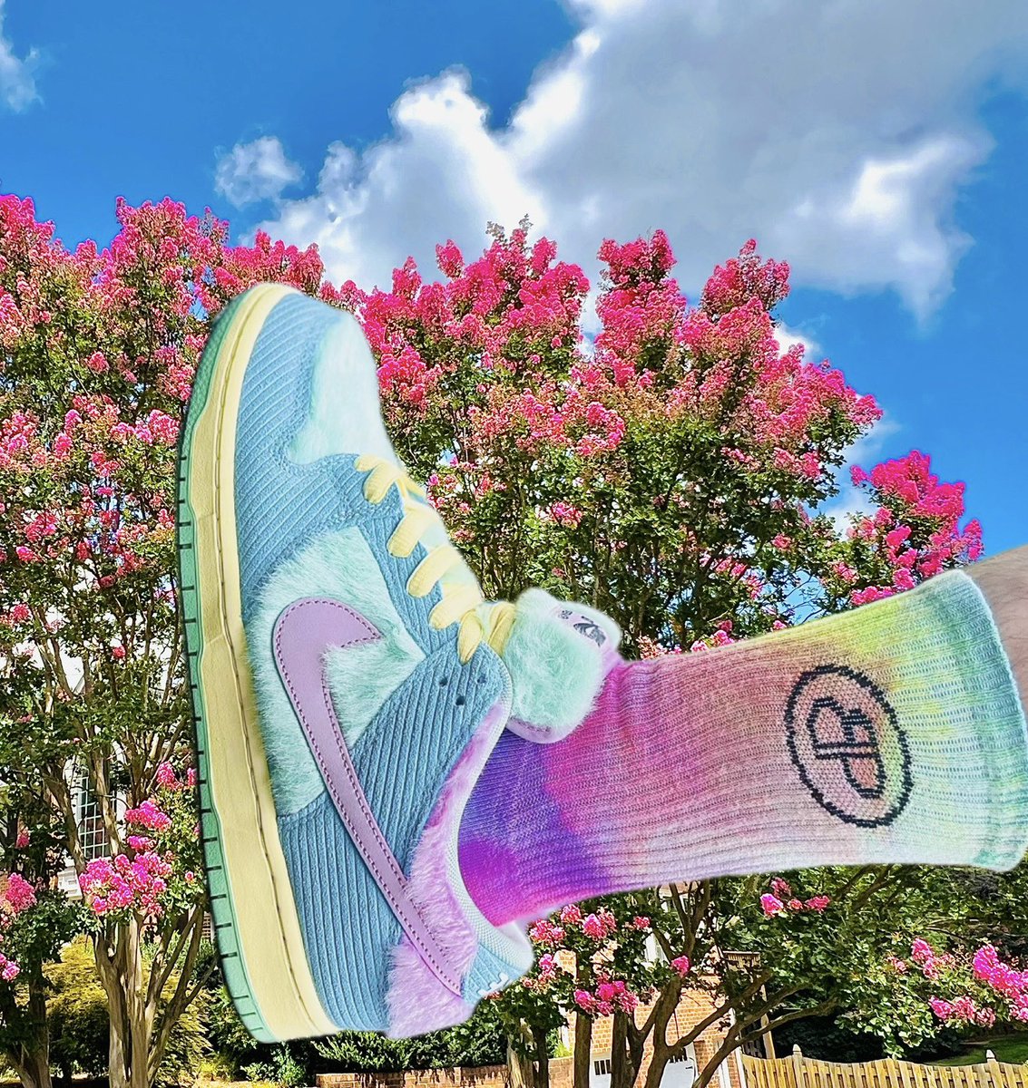 Frank Kirkland (@winstonsalemtjs) on Twitter photo The pair of sneakers I’m wearing can change my body language & attitude instantly. That’s why shoes are a powerful drug. Nike SB Verdy Visty Dunks today. Socks from <a href="/BlendsPoetic/">Poetic Blends</a>. #Dunksfordays #yoursneakersaredope #SNKRS #KOTD #PhotographyIsArt #wearyoursneakers #snkrskickscheck The pair of sneakers I’m wearing can change my body language & attitude instantly. That’s why shoes are a powerful drug. Nike SB Verdy Visty Dunks today. Socks from <a href="/BlendsPoetic/">Poetic Blends</a>. #Dunksfordays #yoursneakersaredope #SNKRS #KOTD #PhotographyIsArt #wearyoursneakers #snkrskickscheck