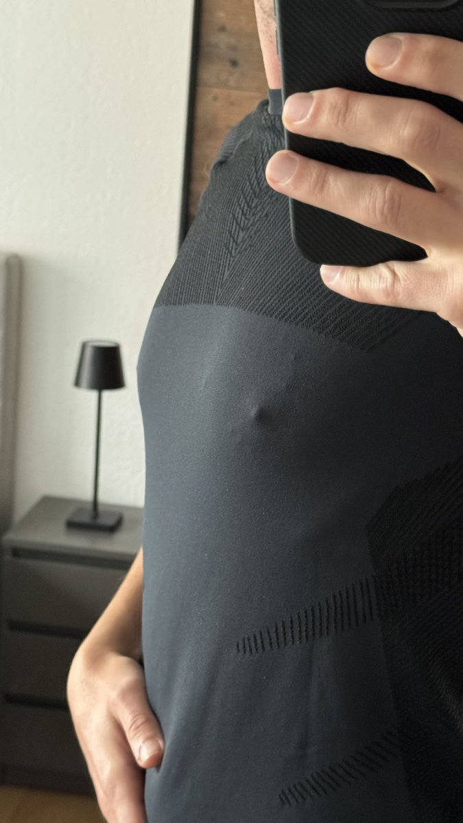 Bei mir is grad Nippel-Alarm 😅