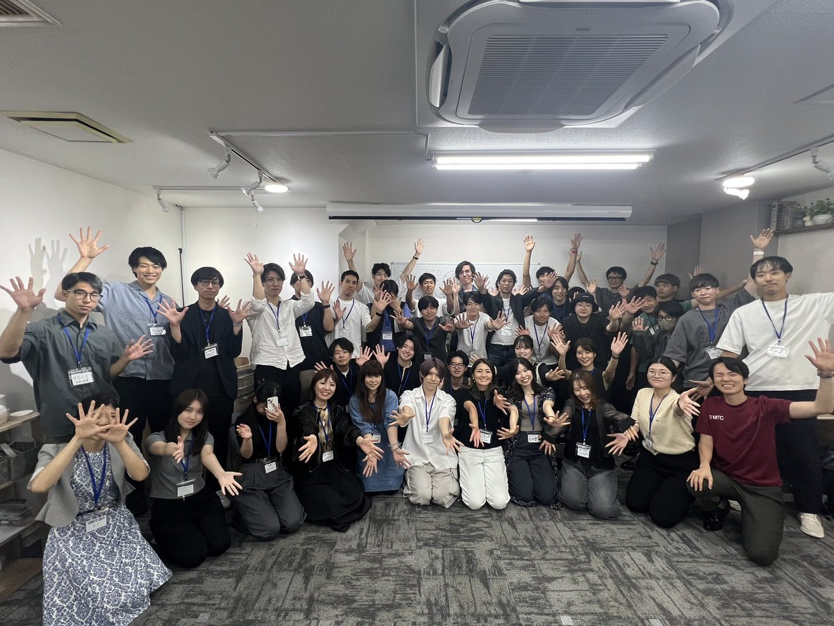 takuma_1019_m's tweet photo. 講座生＆顧問先の皆様へ1Day営業研修開催in東京。なんと参加人数42名10:00-21:00の終日でアウトプット、ワーク主体の短期集中トレーニングを行いました。ここから、活躍するリーダーの方が出てくるのが楽しみ。素敵な皆様ばかりで感謝です。 https://t.co/dP2QeSzRny