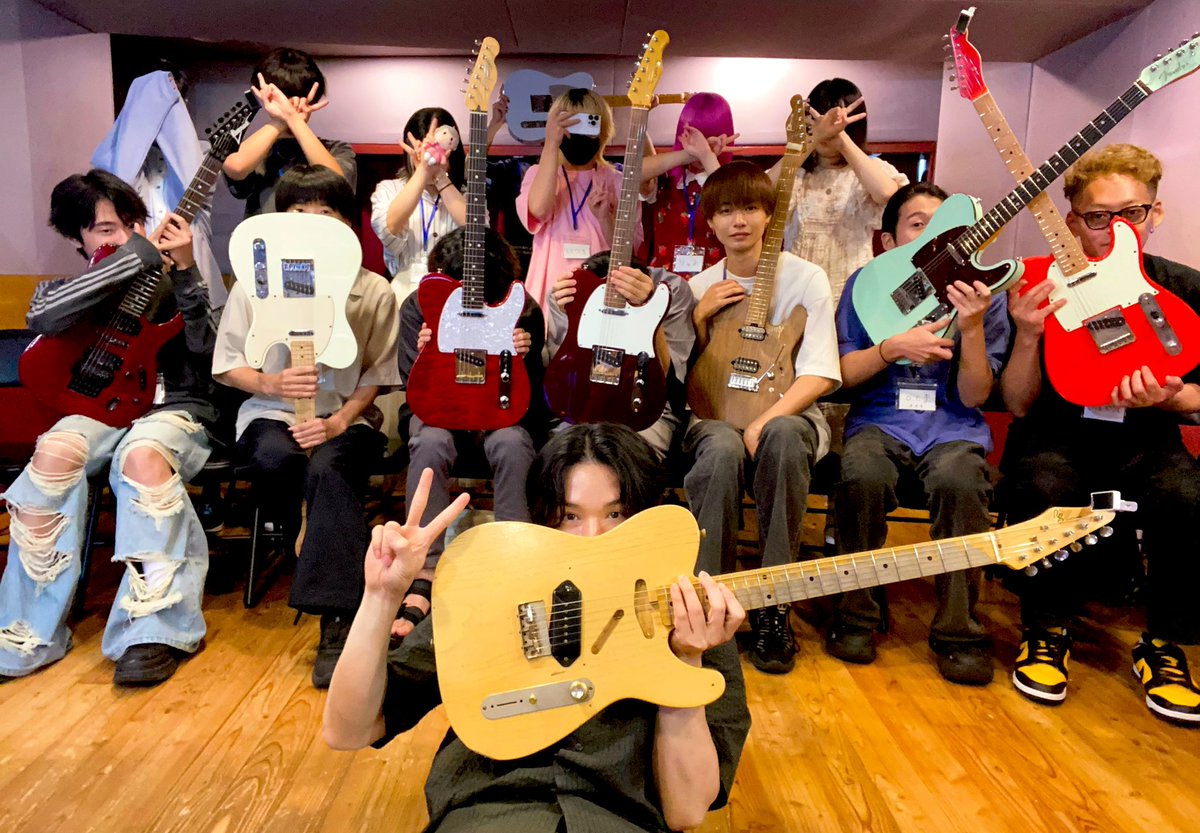 『ぷす先生のプライベートスタジオVol.6』

2日目、ギタリストがゴリゴリの回だった🎸

また不定期で暇な時に開催するぜ〜😭