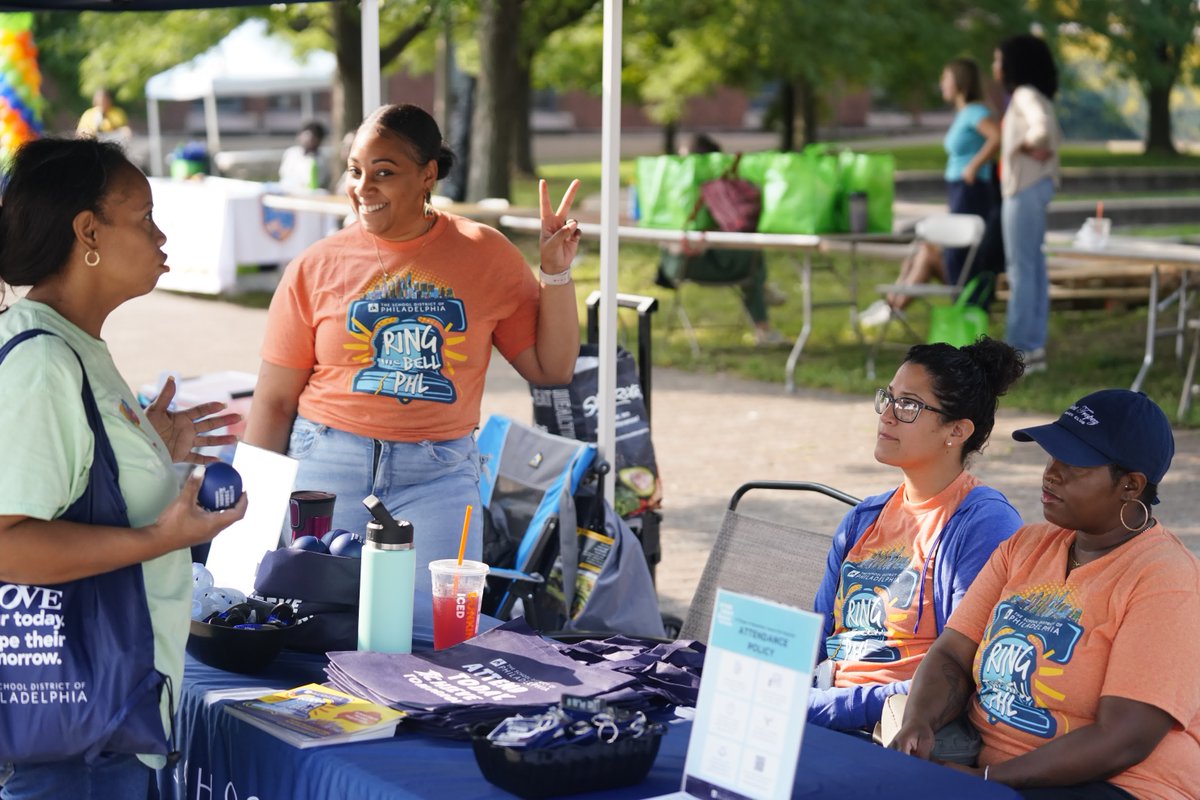 PHLschools's tweet image. We had the best time at MLK HS last year! Stop by tomorrow to get a free backpack and everything you need to start the school year strong! Learn more at: philasd.org/ringthebell

@ibxfdn @classixphilly @rnbphilly @fundphlschools @xfinity
#SDPBusTour #RingtheBellPHL #PHLed