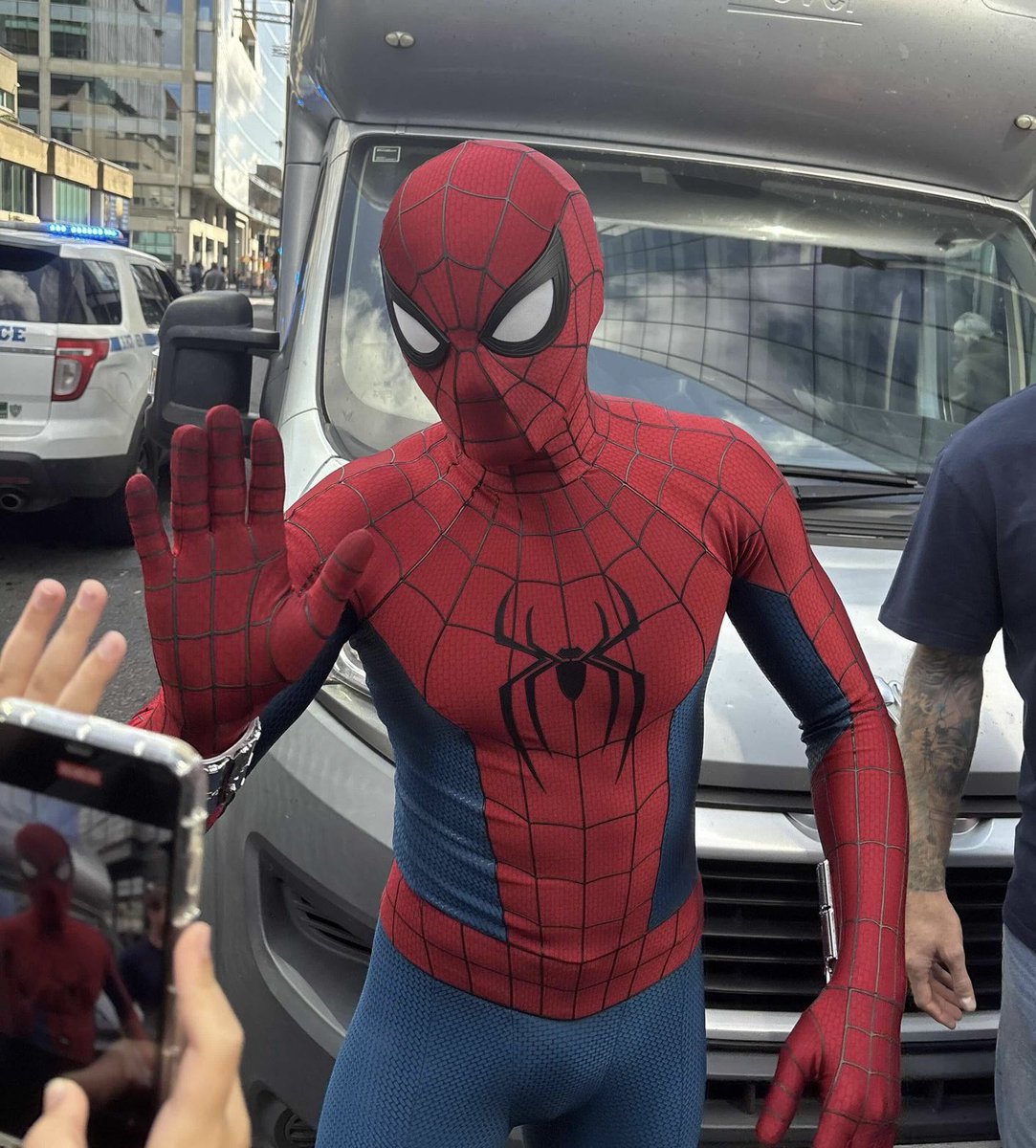 _TheSmartAlec1's tweet image. LOOK THE FUCK OUT

HERE COMES THE SPIDER-MAN