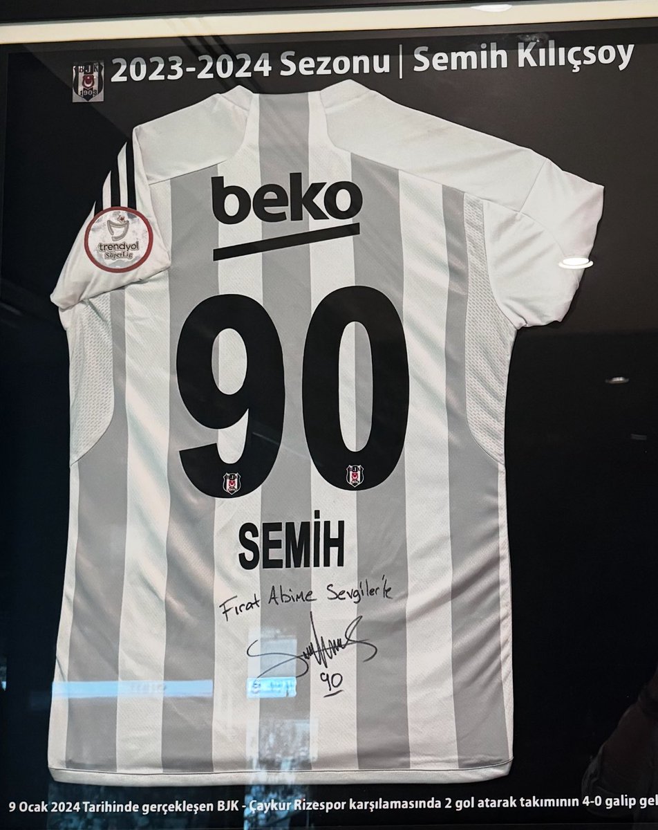 Yıllarca altyapımızdan yetişip Avrupa’da oynayan isim denince akla sadece Nihat Kahveci ve Atınç Nukan gelirdi.
O dönem için bu, bir gurur olduğu kadar bir eksikliğin de göstergesiydi aslında.

Beşiktaş Futbol Akademisi, bu tabloyu değiştirmek için yıllar önce bir yol haritası