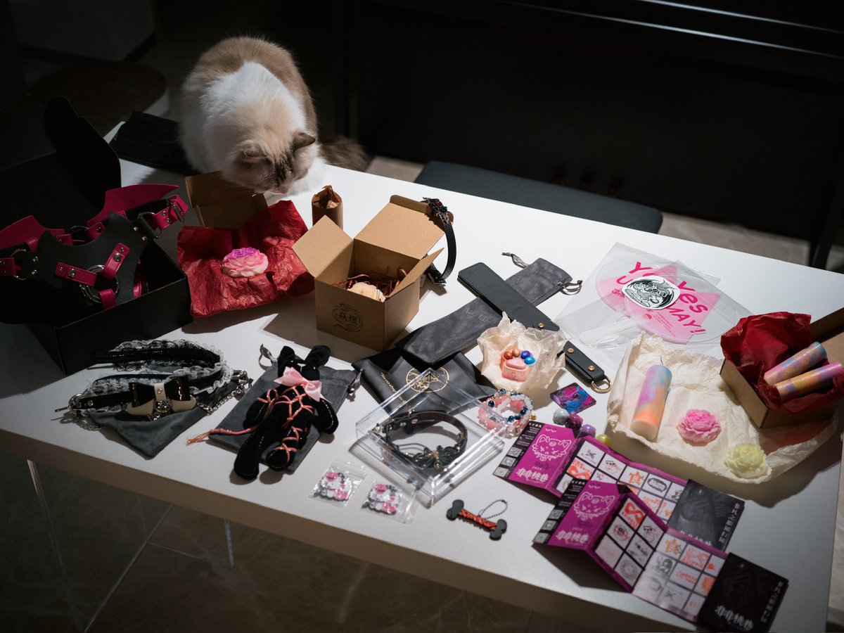 非凡战利品.jpg

嘶溜嘶溜！

#非凡集市 #非非桃巷