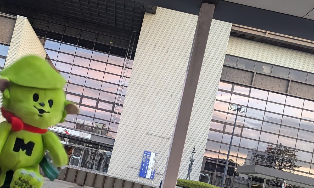 娘の大会の途中で数時間あいたので、ENSEMBLE TOURで確かこの辺りに来てたはずだから行ってみようかなと調べてみたら、まさかの同じ会場だったというね🍏